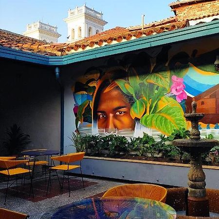 Trip Monkey Giron Otel Dış mekan fotoğraf