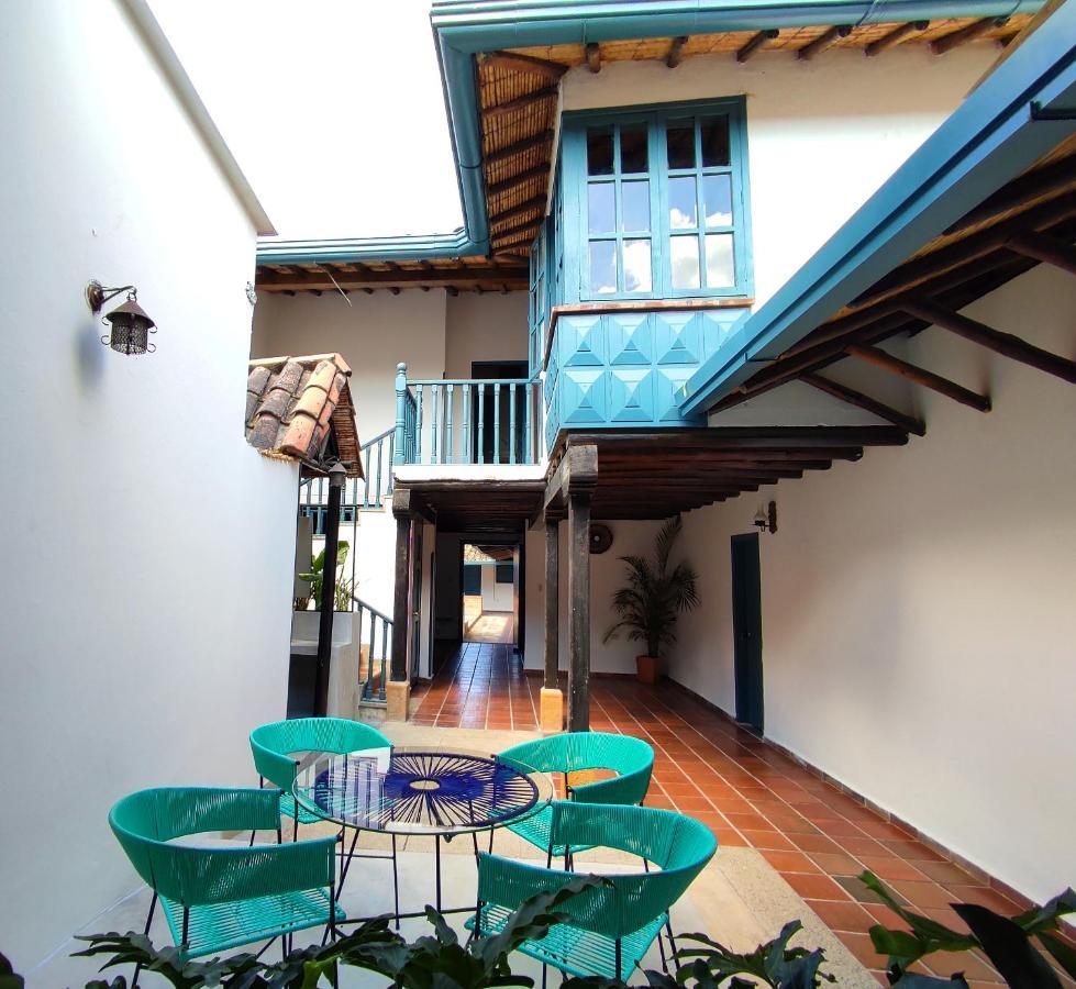 Trip Monkey Giron Otel Dış mekan fotoğraf