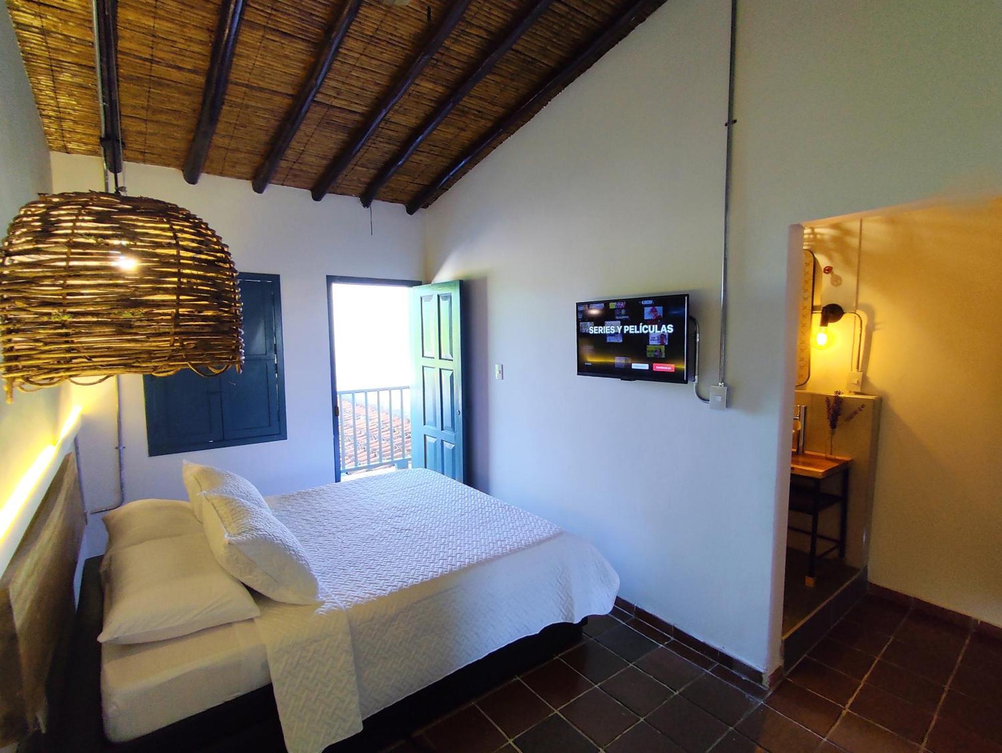 Trip Monkey Giron Otel Oda fotoğraf